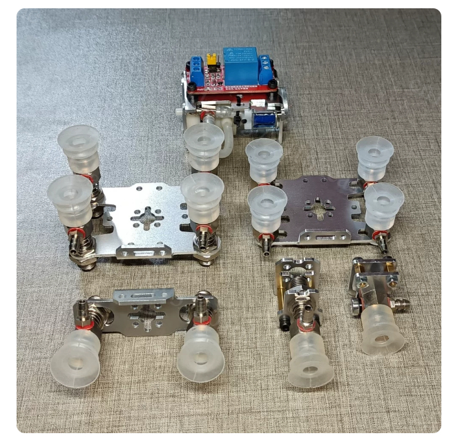 Grote robotarm met grijper, re - Robot Gripper Claw recensie en prijs